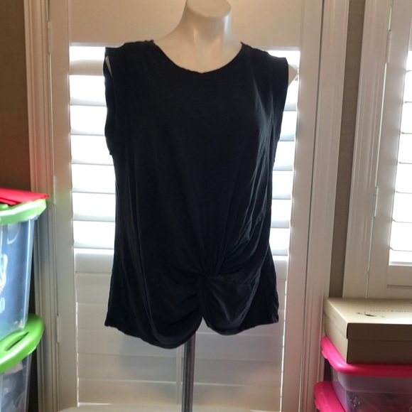 Universal Thread Black Twist Front Tank Top - Picture 1 of 9